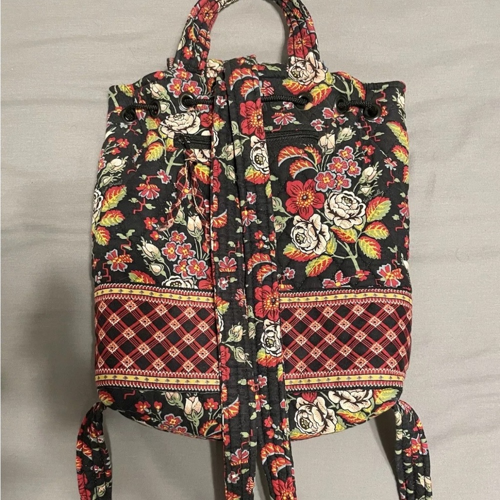 Vera Bradley RARE Backpack - Picture 2 of 6
